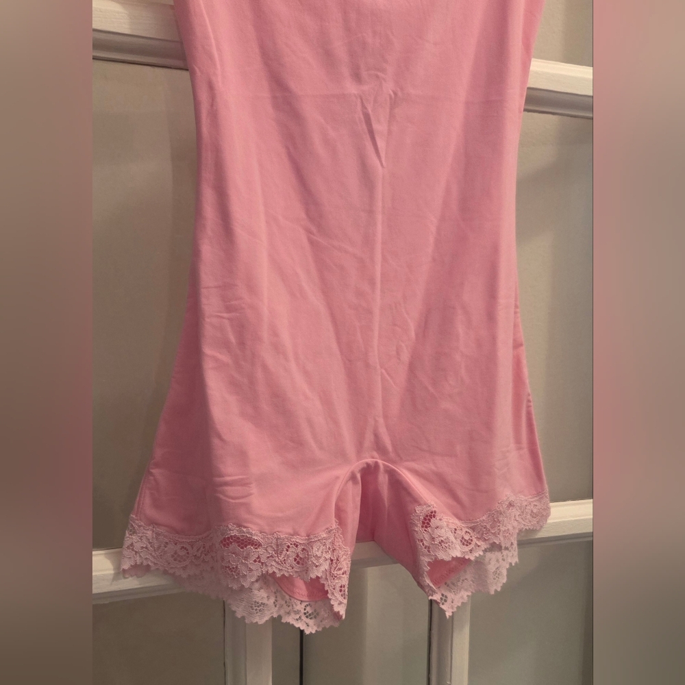SKIMS Fits Everybody Bubble Gum Lace Trim ONESIE!! - Picture 8 of 13